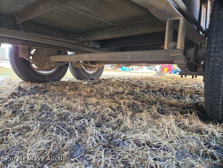 image for item EV5566 1998 Fleetwood Terry camper