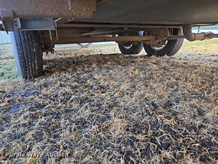 image for item EV5566 1998 Fleetwood Terry camper