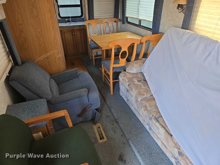 image for item EV5566 1998 Fleetwood Terry camper