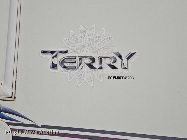 image for item EV5566 1998 Fleetwood Terry camper