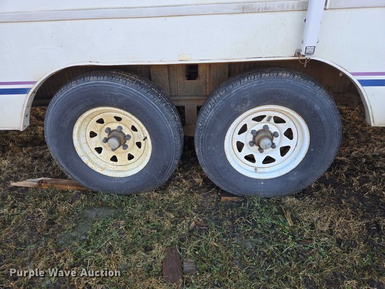 image for item EV5566 1998 Fleetwood Terry camper