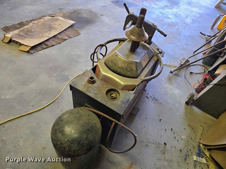 image for item EV5585 Tools