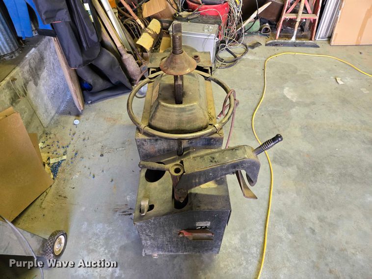 image for item EV5585 Tools