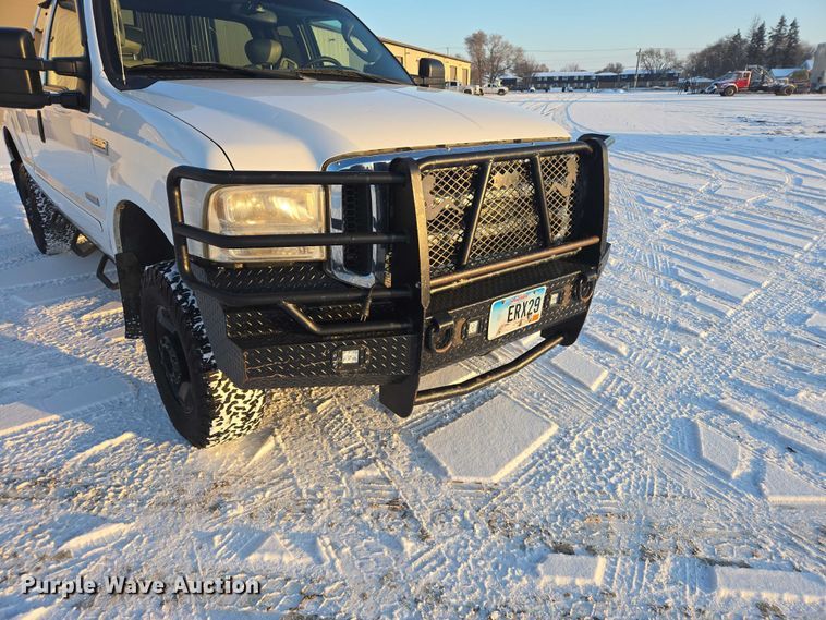 image for item EV5588 2005 Ford F250 Super Duty Ext. Cab pickup truck