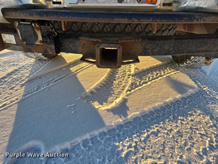 image for item EV5588 2005 Ford F250 Super Duty Ext. Cab pickup truck