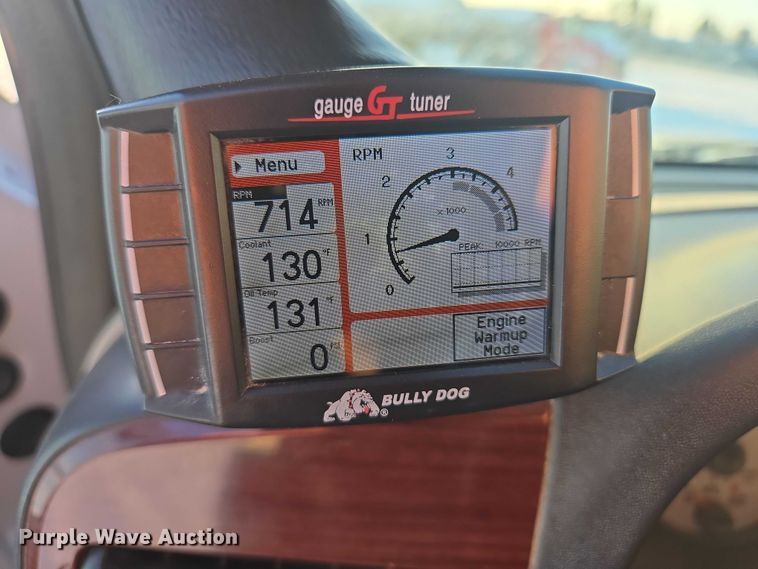 image for item EV5588 2005 Ford F250 Super Duty Ext. Cab pickup truck