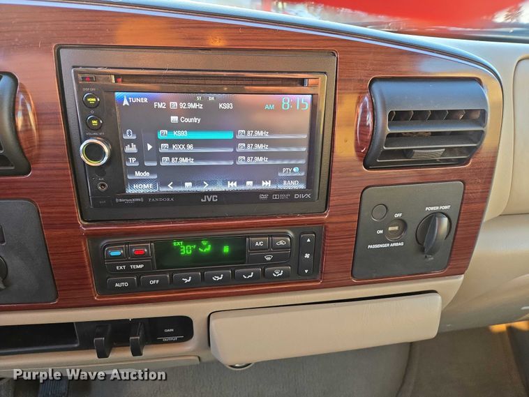 image for item EV5588 2005 Ford F250 Super Duty Ext. Cab pickup truck