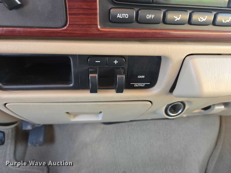 image for item EV5588 2005 Ford F250 Super Duty Ext. Cab pickup truck