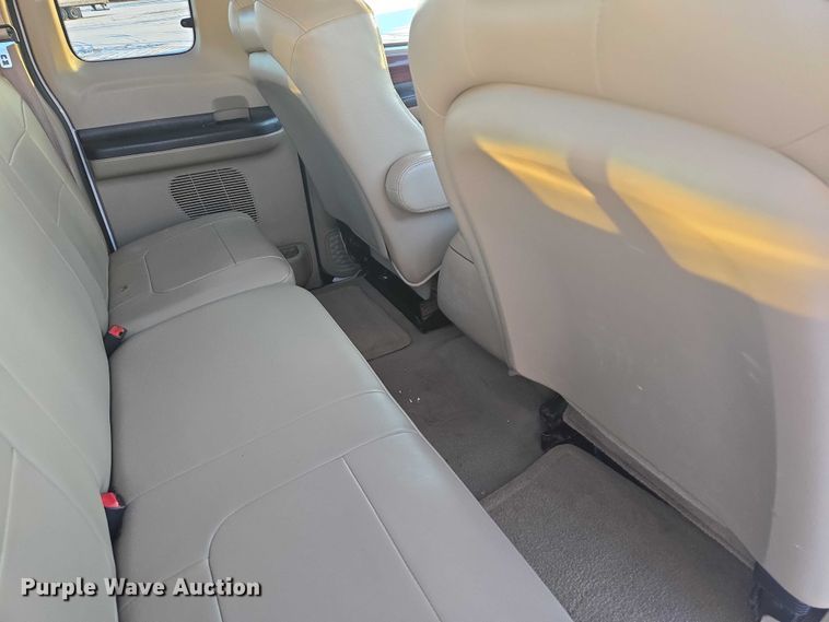 image for item EV5588 2005 Ford F250 Super Duty Ext. Cab pickup truck