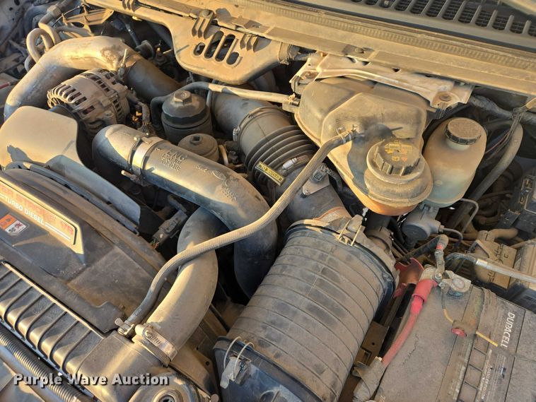 image for item EV5588 2005 Ford F250 Super Duty Ext. Cab pickup truck