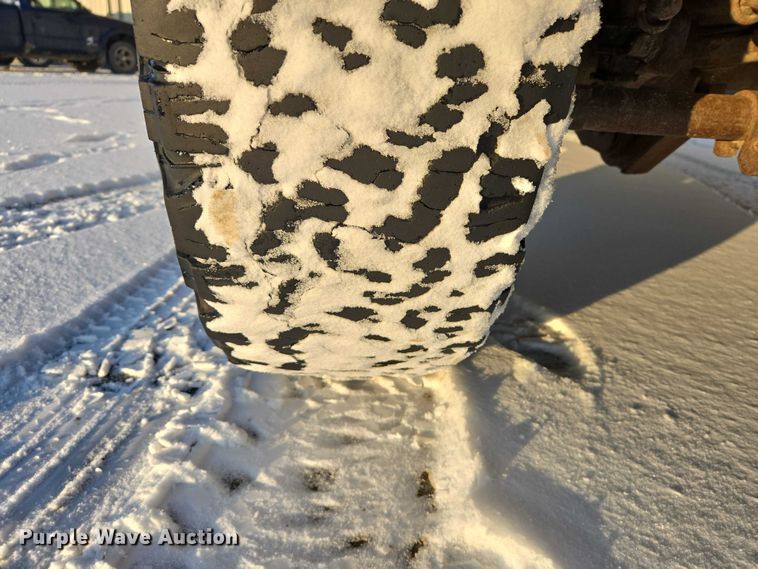 image for item EV5588 2005 Ford F250 Super Duty Ext. Cab pickup truck