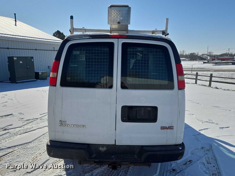 image for item EV5590 2009 GMC Savana 2500 van