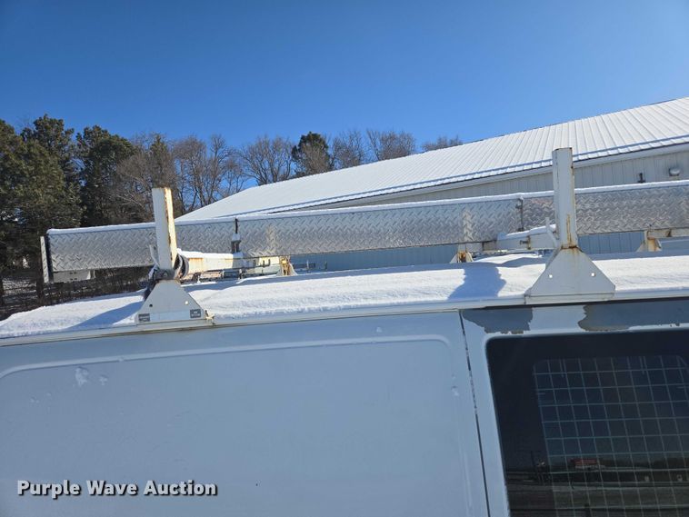image for item EV5590 2009 GMC Savana 2500 van