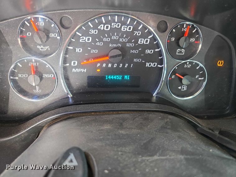 image for item EV5590 2009 GMC Savana 2500 van