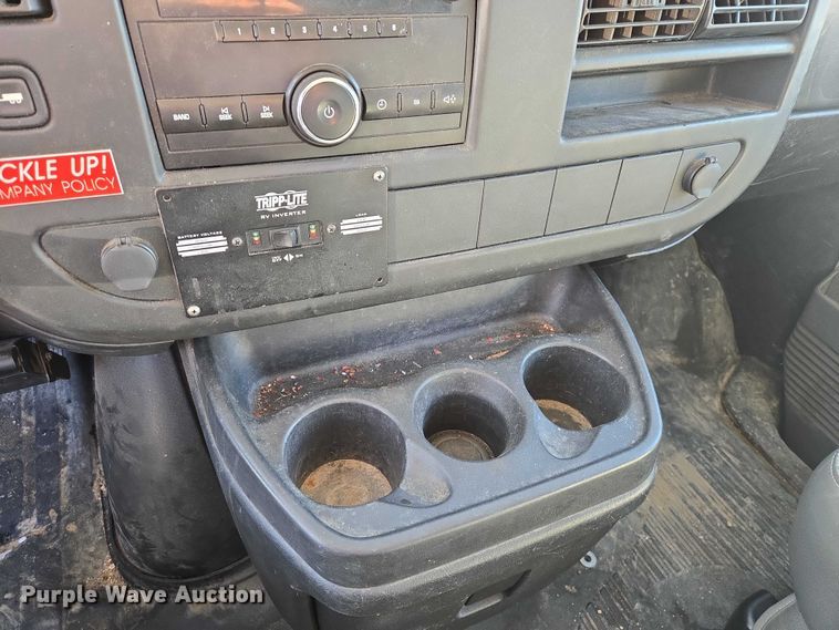 image for item EV5590 2009 GMC Savana 2500 van