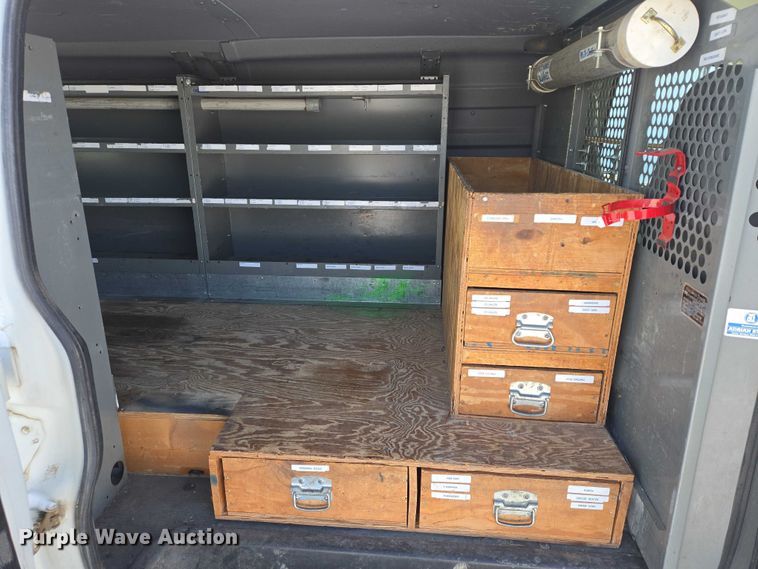 image for item EV5590 2009 GMC Savana 2500 van