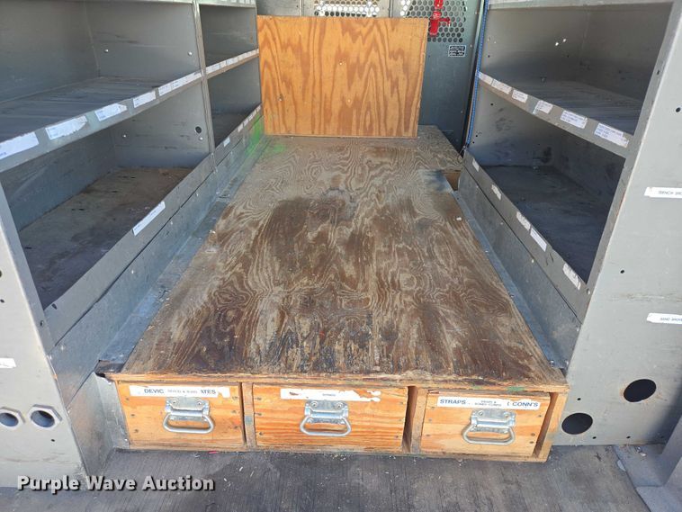 image for item EV5590 2009 GMC Savana 2500 van