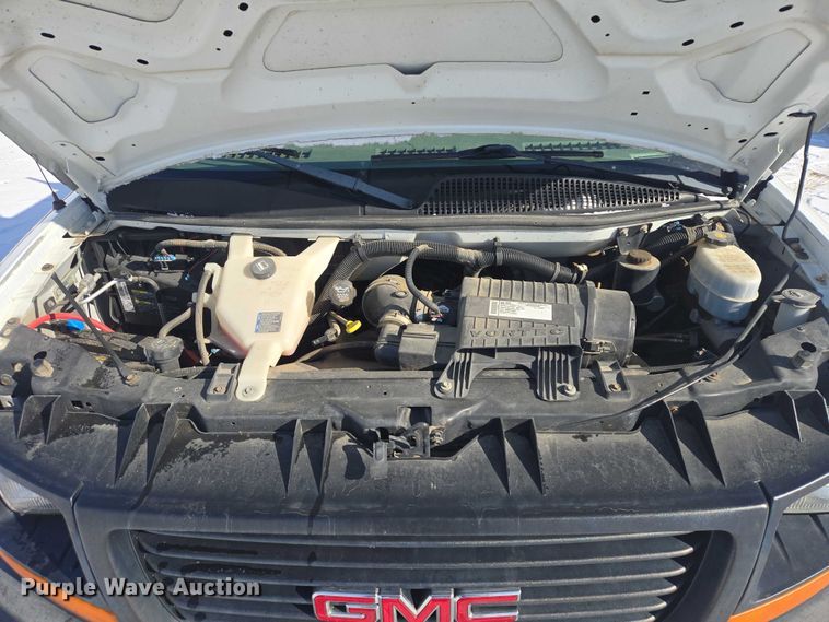 image for item EV5590 2009 GMC Savana 2500 van