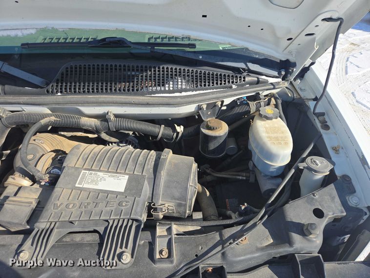 image for item EV5590 2009 GMC Savana 2500 van