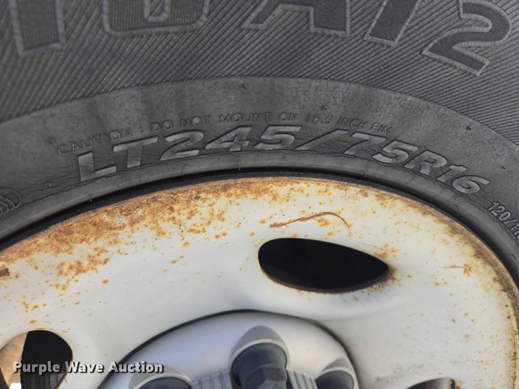 image for item EV5590 2009 GMC Savana 2500 van