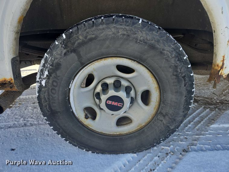 image for item EV5590 2009 GMC Savana 2500 van