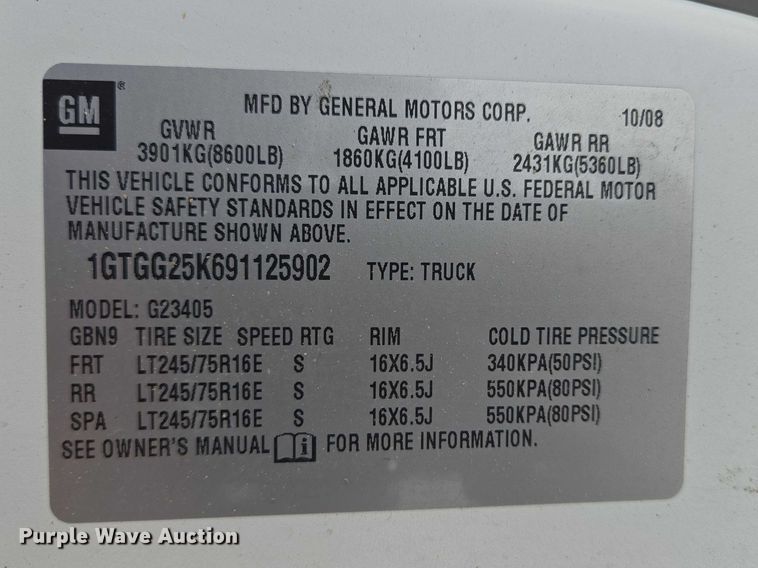 image for item EV5590 2009 GMC Savana 2500 van