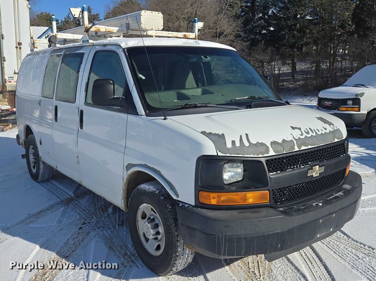 image for item EV5591 2010 Chevrolet Express 2500 van