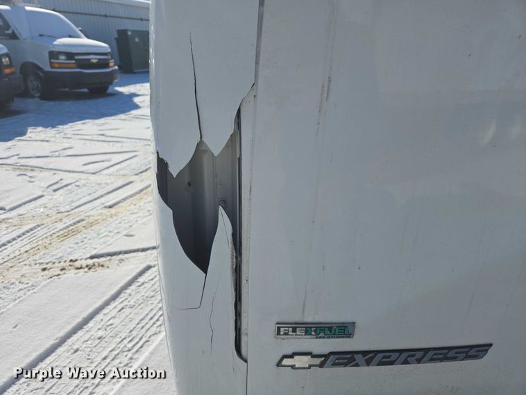 image for item EV5591 2010 Chevrolet Express 2500 van