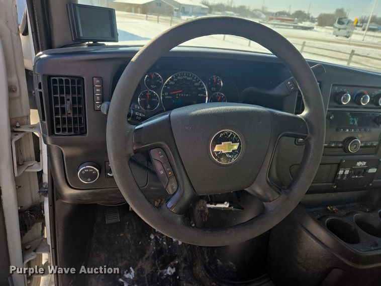 image for item EV5591 2010 Chevrolet Express 2500 van