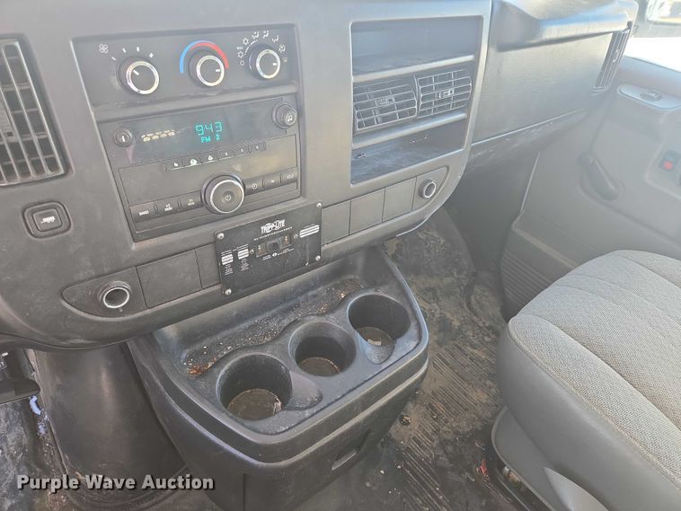 image for item EV5591 2010 Chevrolet Express 2500 van