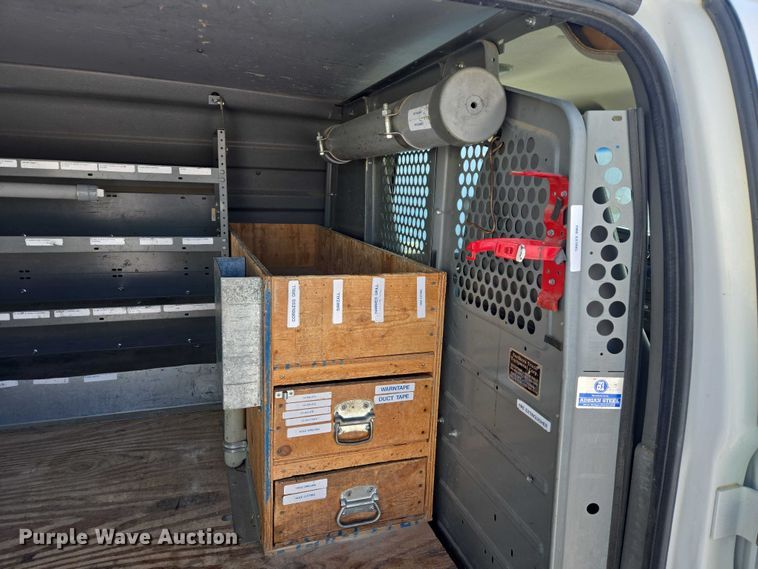 image for item EV5591 2010 Chevrolet Express 2500 van