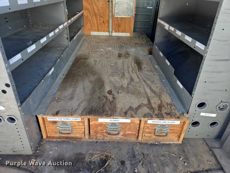 image for item EV5591 2010 Chevrolet Express 2500 van