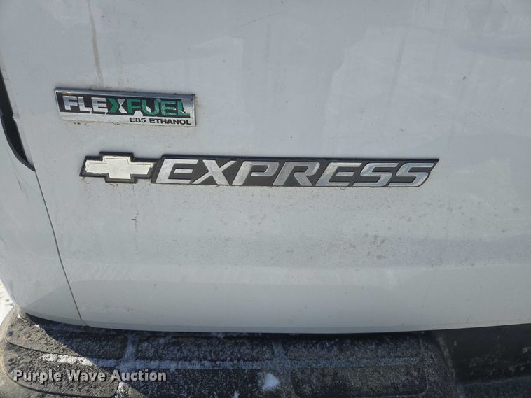 image for item EV5591 2010 Chevrolet Express 2500 van