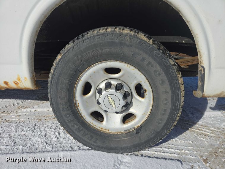 image for item EV5591 2010 Chevrolet Express 2500 van