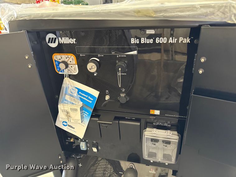 image for item EV7523 Miller Big Blue 600 Air Pak welder/generator