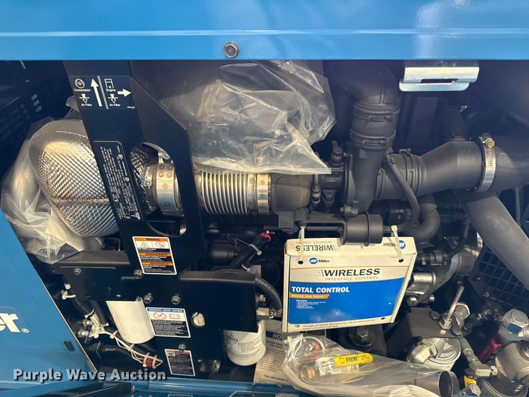image for item EV7523 Miller Big Blue 600 Air Pak welder/generator