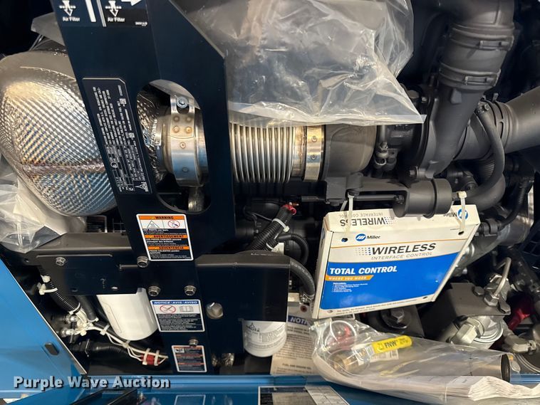 image for item EV7523 Miller Big Blue 600 Air Pak welder/generator