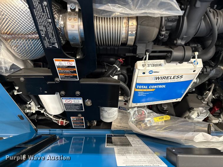 image for item EV7523 Miller Big Blue 600 Air Pak welder/generator