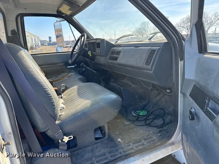 image for item FB0704 1997 Chevrolet C6 flatbed truck