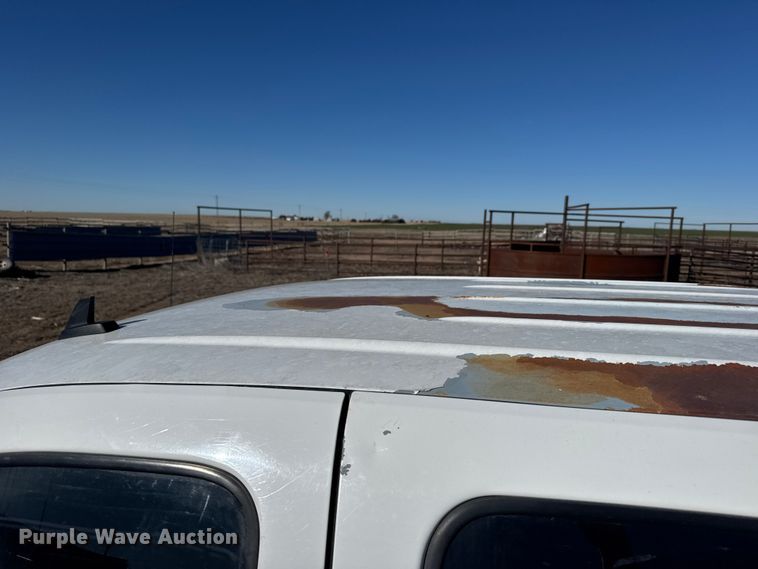 image for item FB0904 2008 Chevrolet Silverado 2500HD Crew Cab pickup truck