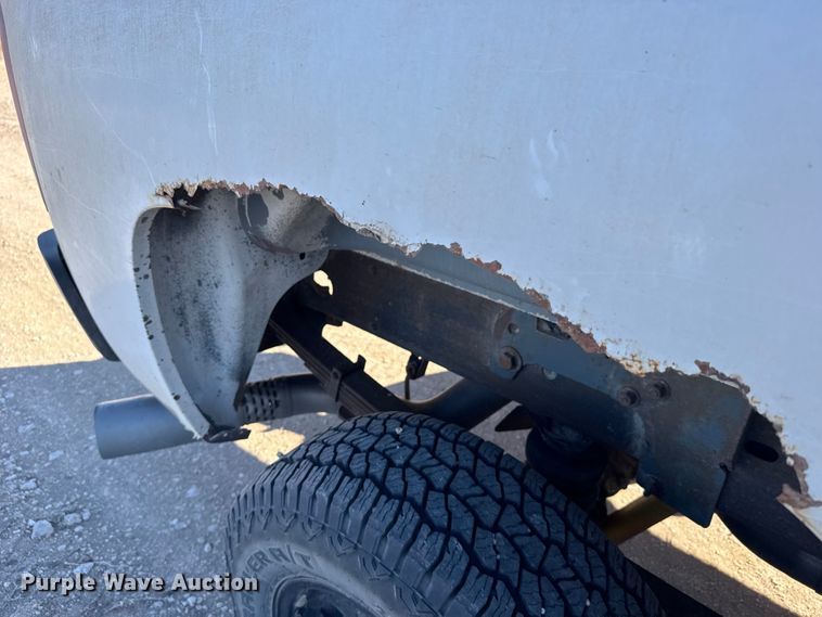 image for item FB0904 2008 Chevrolet Silverado 2500HD Crew Cab pickup truck