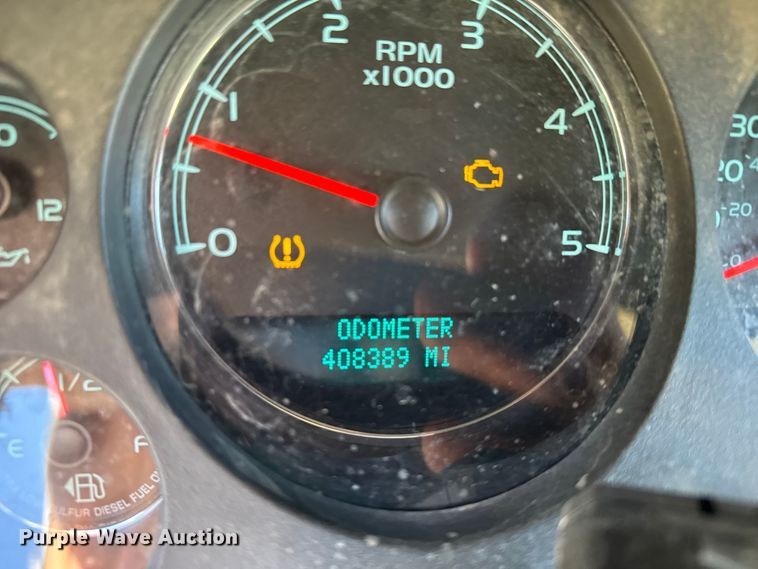 image for item FB0904 2008 Chevrolet Silverado 2500HD Crew Cab pickup truck