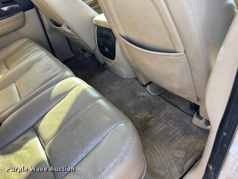 image for item FB0904 2008 Chevrolet Silverado 2500HD Crew Cab pickup truck