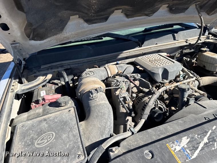 image for item FB0904 2008 Chevrolet Silverado 2500HD Crew Cab pickup truck