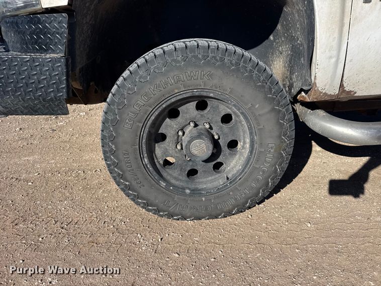 image for item FB0904 2008 Chevrolet Silverado 2500HD Crew Cab pickup truck