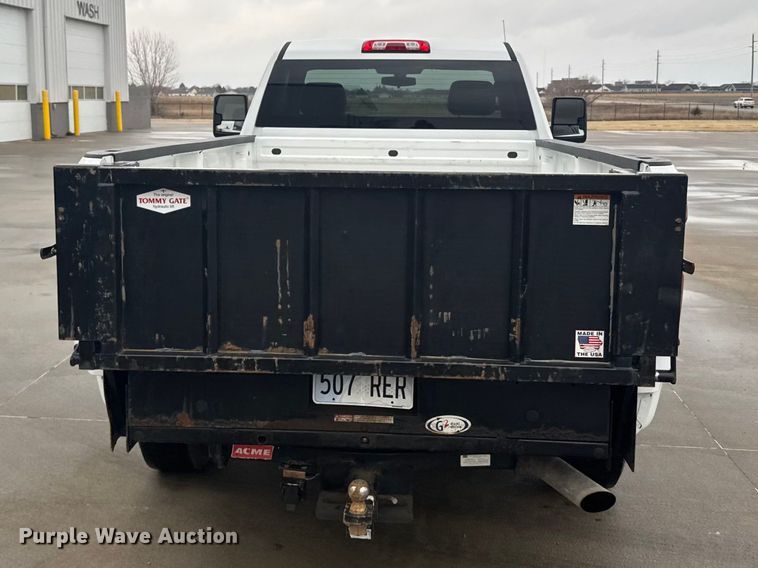 image for item FB0932 2022 Chevrolet Silverado 2500HD pickup truck