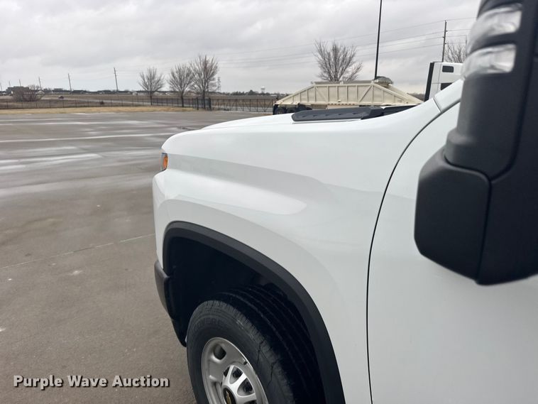 image for item FB0932 2022 Chevrolet Silverado 2500HD pickup truck