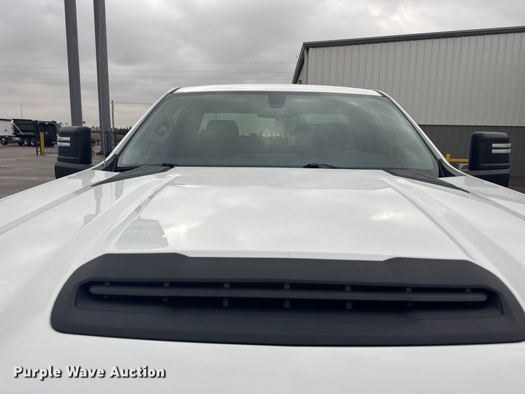 image for item FB0932 2022 Chevrolet Silverado 2500HD pickup truck