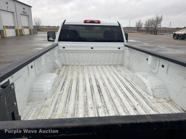 image for item FB0932 2022 Chevrolet Silverado 2500HD pickup truck