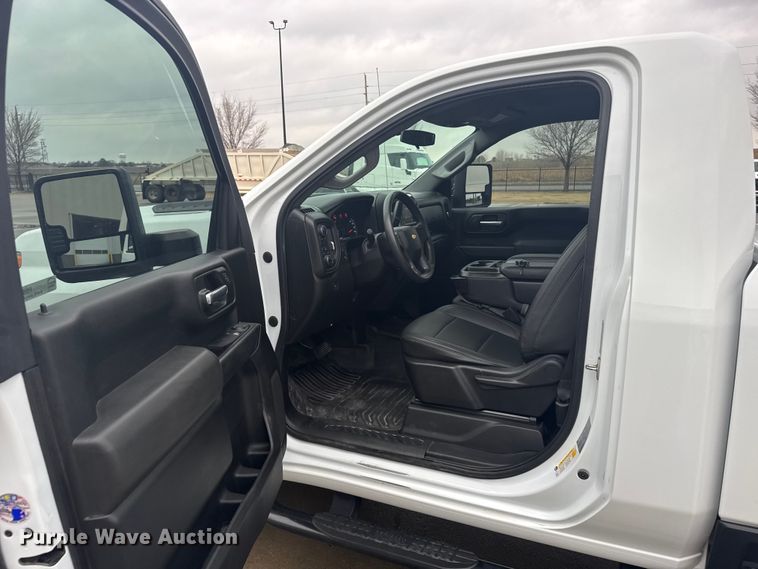 image for item FB0932 2022 Chevrolet Silverado 2500HD pickup truck